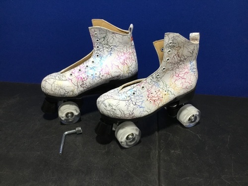 Roller Skates - Appear New  - Lot 170