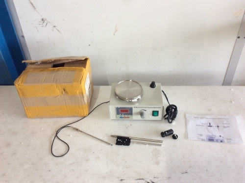 VEVOR Magnetic Stirrer with Hotplate 110V - E-Comm Return,  Untested  - Lot 783