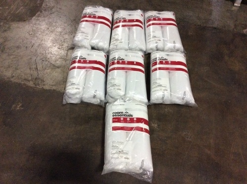 Lot of (7) Room Essentials Plush Pillows, 2 Pack - New - Lot 272