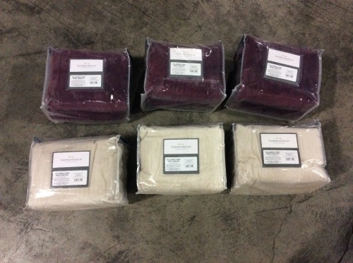 Lot of (6) Threshold 3 Piece Duvet Cover Sets, Full/Queen - New - Lot 805
