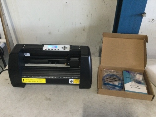 VEVOR Vinyl Cutter 14 Inch Plotter Machine 350mm Paper Feed Vinyl Cutter Plotter PC ONLY Signmaster Software Sign Making Machine ,Without Stand. Powers Up, Not Tested Further. E-Commerce Return - Lot 826