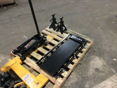 Pro-LifT G-4630JSCB 3 Ton Heavy Duty Floor Jack, Jack Stands & Creeper Combo - Lot 365