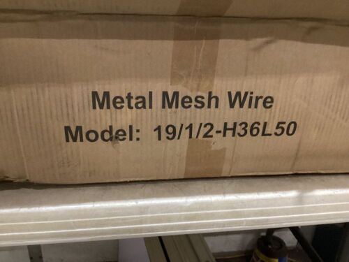 Tooca Metal Mesh Wire 93x21x21cm - Lot 368