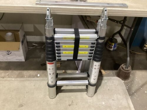 Aluminum Telescopic Extension Ladder - Lot 1099