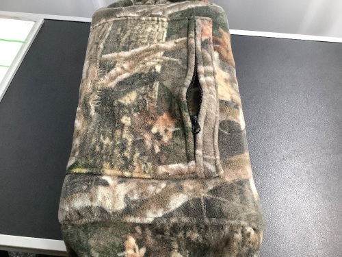 Red Head Insulated Hand Warmer, Missing Straps, Ecommerce Return - Lot 112