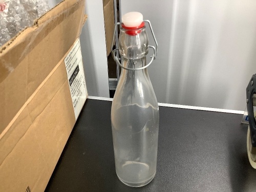 Lot of (8) Glass Bottles with Lid, Appears New - Lot 256