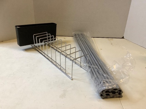 Roll Up Dish Rack, Appears New - Lot 364
