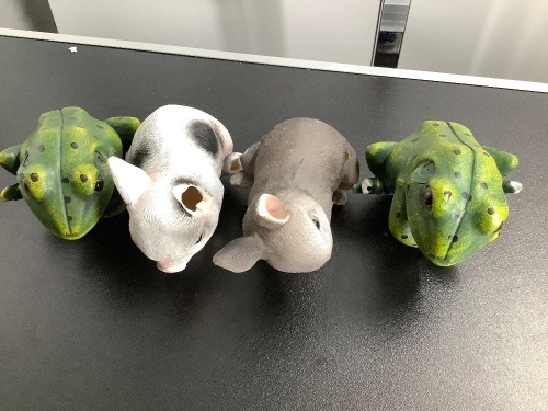 Lot of (4) Flower Pot Animal Decorations, Damaged, Ecommerce Return - Lot 429