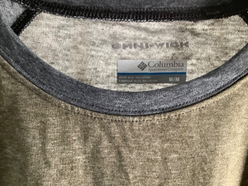 Columbia Omni Wick Men's Shirt, Medium, Appears New - Lot 426