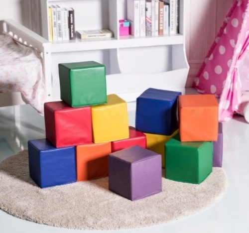12 Pcs 8" Pu Foam Big Building Blocks For Kids, Appears New, Retail $178.02 - Lot 739