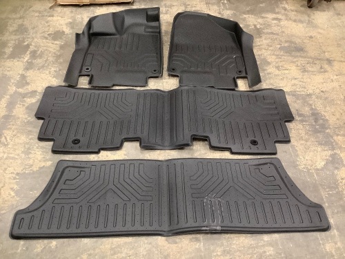 Auto Floor Mats, Appears New - Lot 166