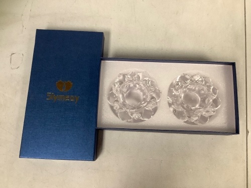 Slymeay Glass Lotus Candle Holders, Appears new - Lot 215