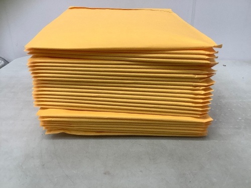 Staples Kraft Bubble Mailers, E-Comm Return - Lot 284