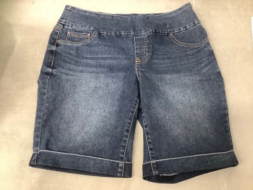 Natural Reflections Womens Shorts, 8, E-Comm Return - Lot 412