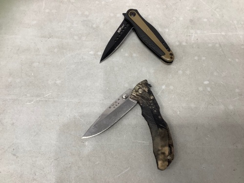 Lot of (2) Folding Knives, E-Comm Return - Lot 220