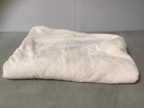 Bedsure Fleece Blanket, Full, E-Comm Return - Lot 233