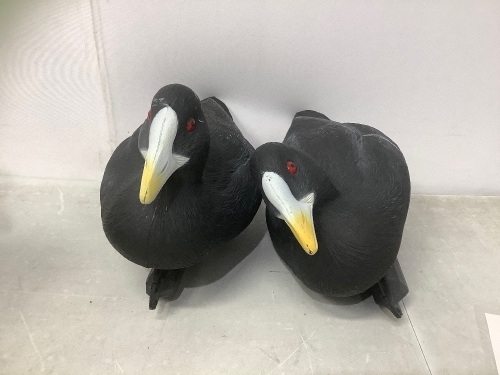 Mojo Floating Duck Decoys, E-Comm Return, Retail 129.99 - Lot 6