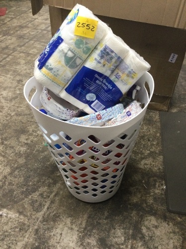 Basket of Misc. Cleaning Supplies (Basket Included) - Lot 2552