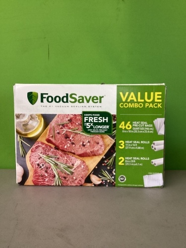Food Saver, Value Combo Pack , Like New, Retail - $36.99 - Lot 34