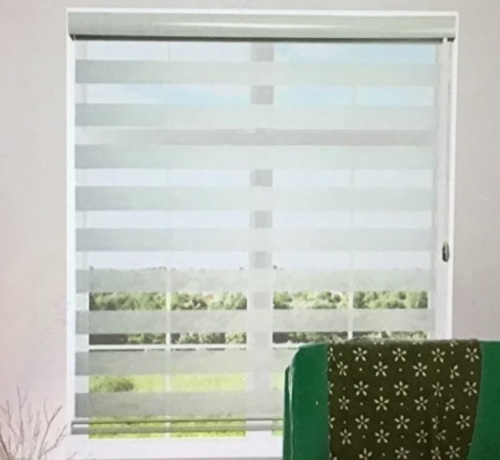 Shadesu, Double Layered, Zebra Roller Shades, Bamboo-Cream, Like New, Retail - $15.99 - Lot 136