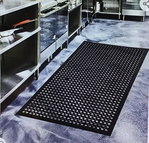 Carblux, Rubber Door Mats Anti-Fatigue Floor Mat for Kitchen New BarFloor Mats Commercial Heavy Duty Non-Slip Mat Black 36" x60", Like New, Retail - $14.89 - Lot 162