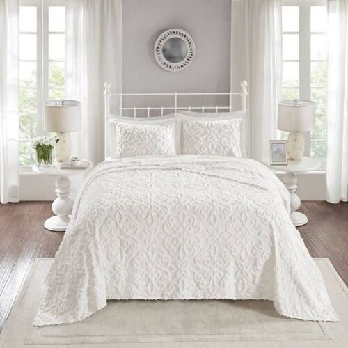 Madison Park 3-Piece Cotton Chenille Bedspread Set - King/Cal King Size - Lot 317