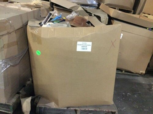Pallet of Halloween Costumes & Accessories, Party Supplies, Decorations & More - High Piece Count! - Lot 153