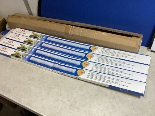 Lot of (4) LED Purification Light Fixtures - Lot 770
