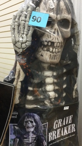 Halloween Decoration, Grave Breaker, Stake - Lot 90