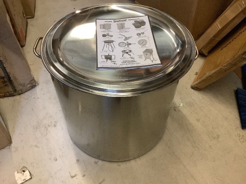 Bayou Classic Stainless Cookware, Extra Large, Appears New - Lot 257