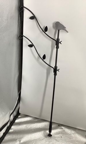 Decorative Bird Feeder Holder, Appears New - Lot 541