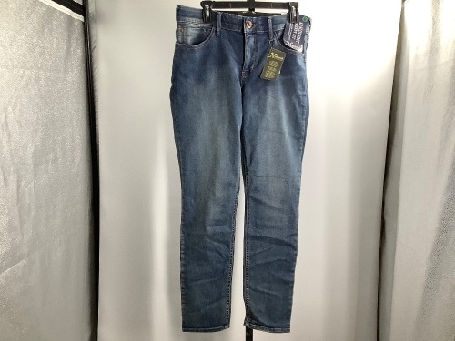 Natural Reflections Women's Jeans, Size 12, Appears New - Lot 573