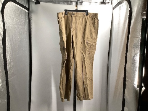 Red Head Men's Pants, 48x32, Appears New - Lot 574