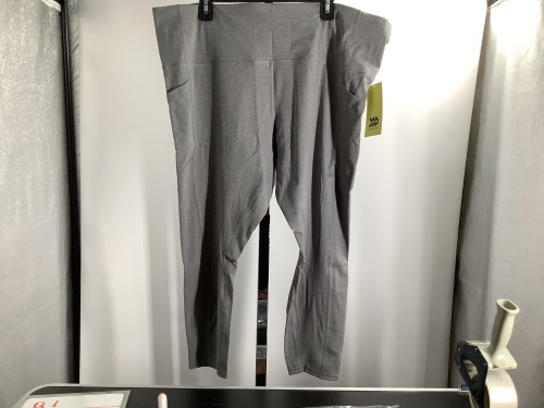 Lot of (3) Charcoal Gray Women's Leggings with Pockets, 2X, Apperas New - Lot 615