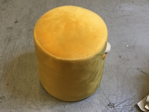 Yellow Stool, Appears New - Lot 450