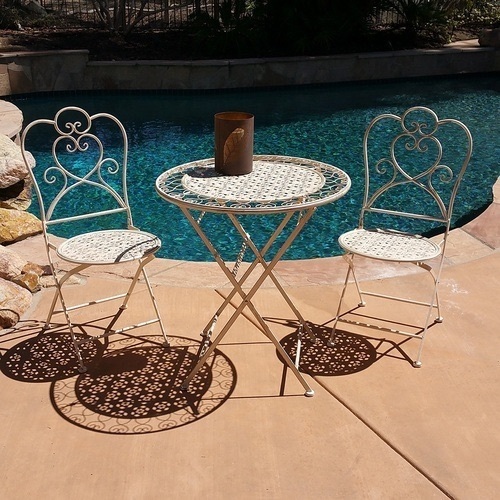 Modern Home Marseilles Antiqued Iron 3pc Folding Bistro Set. Appears New - Lot 136