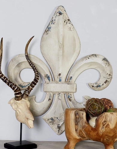 Deco 79 Metal Fleur De Lis Wall Decor, 25" x 30" - Appears New  - Lot 553