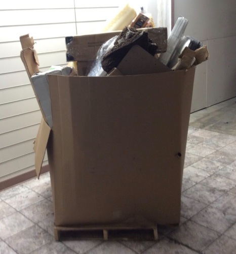 Salvage Pallet Will Contain Broken and Incomplete Items, For Parts & Repair - SEE PICS - Lot 5009