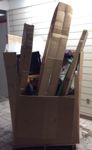 Pallet of Salvage Items - Items May Be Lightly Damaged, Broken, or Incomplete - For Parts or Repair - SEE PICS - Lot 5011
