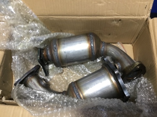 Lot of (2) Catalytic Converters, Unknown Fitment - Appear New  - Lot 334