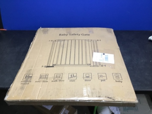 KingSo Baby Safety Gate 43.3" Extra Wide Auto Close - E-Comm Return, Appears New  - Lot 818