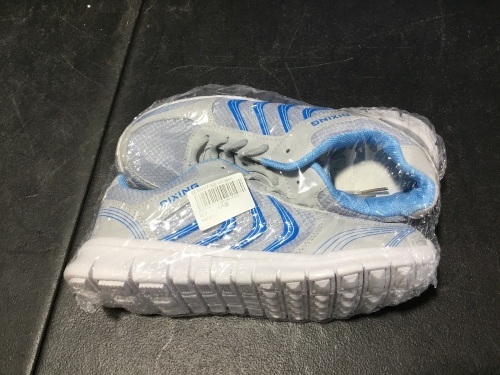 Lot of (6) Dixing Running Shoes - Appear New - Lot 845