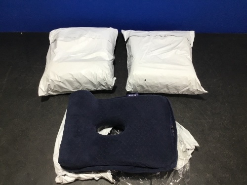 Lot of (3) Memory Foam Rebound Travel Pillows - Appear New - Lot 312