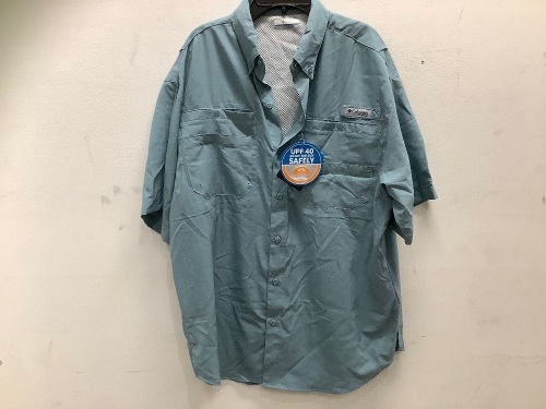 Columbia Mens Shirt, M, Stain on Collar, E-Comm Return - Lot 157