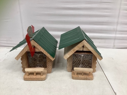 Lot of (2) Bee Houses, Loose Roofs, E-Comm Return - Lot 344
