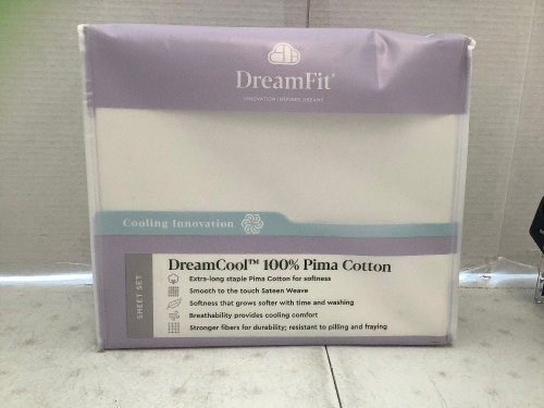 King Sheet Set, Appears new - Lot 566
