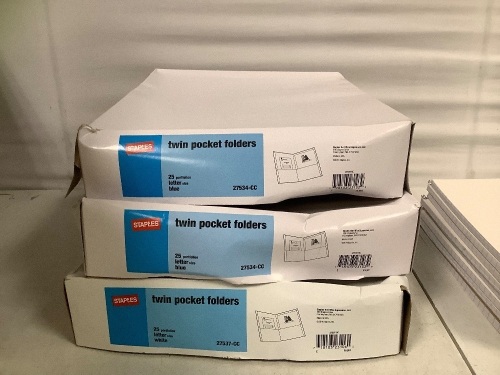 Staples Office Bundle, Appears New - Lot 470