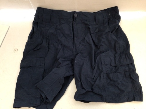 Men's Redhead Cargo Shorts, Size 36, E-Com Ret - Lot 437