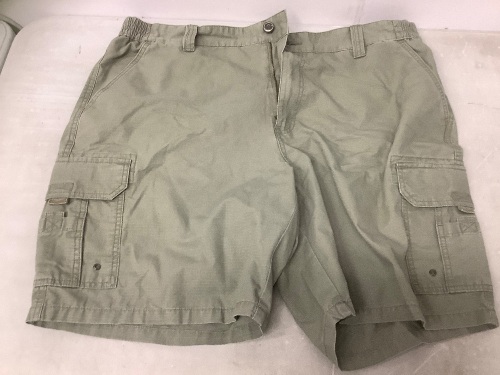 Red Head Men's Shorts, Size 42, Appears New - Lot 333