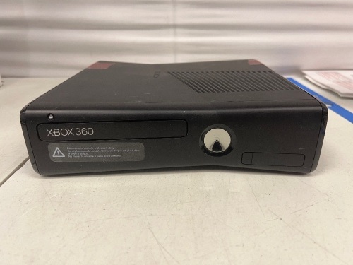 Xbox 360, Untested, No Cords, E-Comm Return - Lot 418